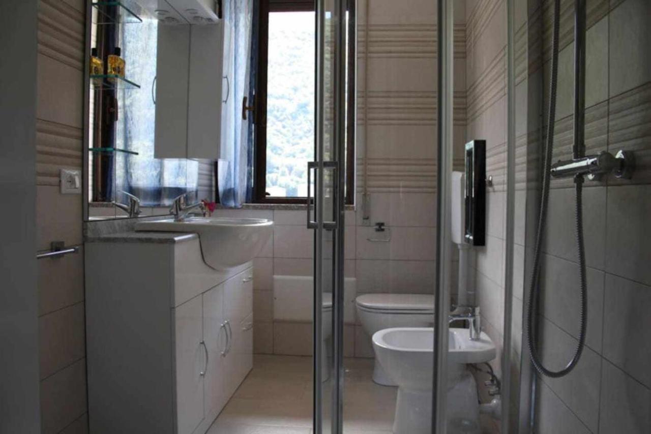 Bluelake Apartament 1 Omegna Exterior foto